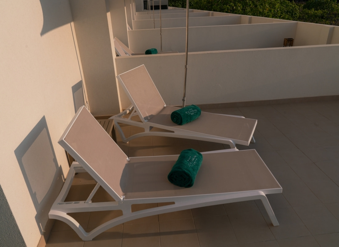 Vau Terrace - Sun Loungers 2
